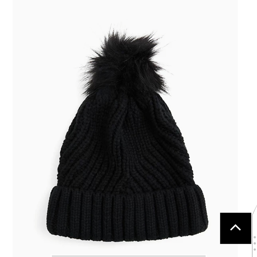 🆕BLACK RIB POM POM BEANIE☃️⛄☃️